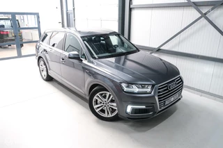 Audi Q7 Audi Q7 3.0 TDI e-tron quattro S-Line 373 pk | Luchtvering | Rijklaarprijs | Daytona Grijs | Plug in hybrid | NL auto NAP | - afbeelding nr 9