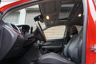 Opel Mokka Electrische stoelen met verwarming en electrisch verstelbaar DAB audio NL Auto Dealer onderhouden - afbeelding nr 33