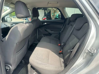 Ford Focus Ford Focus Wagon 1.5 Titanium Navi LED Cruise Climate Stuur/Stoelverwarming Sensoren - afbeelding nr 6