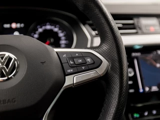 Volkswagen Passat Volkswagen Passat Variant 1.4 TSI PHEV GTE Business 218Pk Automaat (DRAADLOOS APPLE CARPLAY, GROOT NAVI, CLIMATE, LEDER/ALCANTARA, TREKHAAK, STOELVERWARMING, CAMERA, ADAPTIVE CRUISE, KEYLESS, NIEUWSTAAT) - afbeelding nr 21