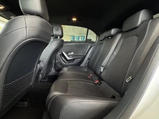 Mercedes-Benz A-Klasse Mercedes-Benz A-Klasse 180 | AUTOMAAT | STOELVERW. | LED | - afbeelding nr 28