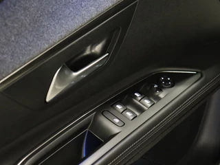Peugeot 5008 Peugeot 5008 1.2 PureTech Allure 7-Pers 7P [APPLE CARPLAY, ANDROID, CAMERA, HILL DESCENT, OFFROAD MODES, STOELVERWARMING, CRUISE, NAVI, NIEUWSTAAT] - afbeelding nr 14