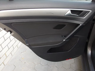 Volkswagen Golf NAVI / CLIMA / PDC / BLUETOOTH / CRUISE / DAB+ / NL-AUTO - afbeelding nr 30