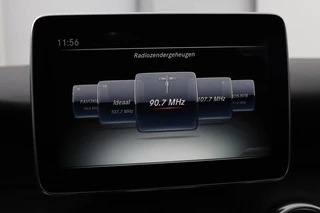 Mercedes-Benz A-Klasse Mercedes-Benz A-klasse 180 Ambition | Stoelverwarming | Full LED |  Sportstoelen | Navigatie | Half leder | Park Assist | Cruise control | Airco | Bluetooth - afbeelding nr 21