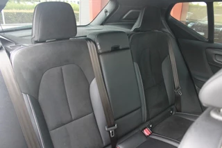 Volvo XC40 Volvo XC40 T4 Recharge R-Design | Parkeercamera | Glossy Black | Keyless - afbeelding nr 22