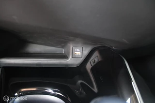 Toyota C-HR Toyota C-HR 1.8 Hybrid Dynamic 1e Eigenaar NL Auto | Parkeersensoren | Full Led. - afbeelding nr 26