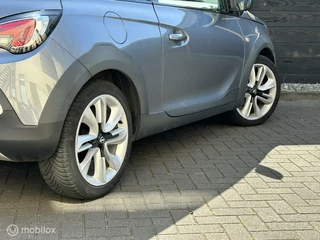 Opel ADAM Opel ADAM 1.2i Rocks uitvoering / half leder / airco / 17