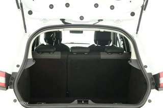 Renault Clio Renault Clio 0.9 TCe ECO Night&Day | Airco | Cruise | Navi | Trekhaak | NL Auto | DEALER-STAAT - afbeelding nr 39