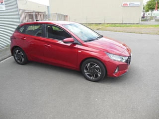 Hyundai i20 Hyundai i20 1.0 T-GDI Comfort Prachtige auto Staat in Hardenberg - afbeelding nr 2