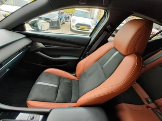 Mazda 3 Alcantara | Elek. stoelen | Keyless | Bose - afbeelding nr 31