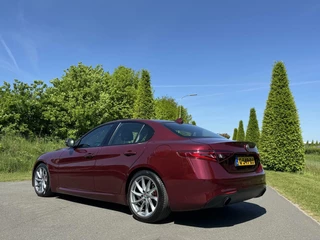 Alfa Romeo Giulia Alfa Romeo Giulia 2.0T 310pk, super netjes!! Veel opties!! - afbeelding nr 31