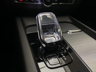 Volvo XC60 Volvo XC60 2.0 T6 Plug-in hybrid AWD Plus Black Edition 350PK Panoramadak, - afbeelding nr 19