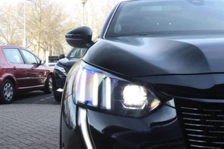 Peugeot 208 Peugeot 208 1.2 PureTech GT | NAVIGATIE | APPLE CARPLAY/ANDROID AUTO | DODEHOEK DETECTIE | FULL LED KOPLAMPEN | KEYLESS ENTRY/START | PARKEERSENSOREN VOOR EN ACHTER | CRUISE CONTROL | DAB+ RADIO | - afbeelding nr 10