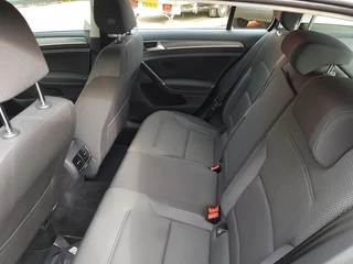 Volkswagen e-Golf Volkswagen e-Golf Automaat 136pk  | Navigatie | Climate Control | Virtuele Cockpit | Camera | Keyless | Stoelverwarming | Parkeer Sensoren | Cruise Control Adaptive | Lichtmetalen velgen 17