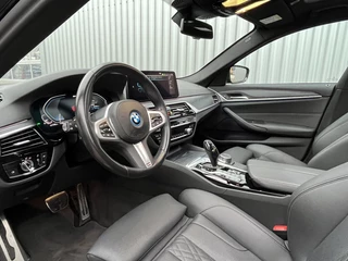 BMW 5 Serie BMW 5 Serie Touring 530e xDrive High Executive | M-Sportpakket | Panorama Dak - afbeelding nr 20