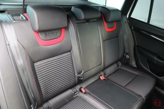 Škoda Octavia Skoda Octavia Combi 2.0 TSI RS DSG 220 PK / 1e eig / Stoelverwarming / Cruise / Xenon - afbeelding nr 68