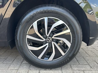 Volkswagen Polo Volkswagen Polo 1.0 TSI DSG LIFE 115PK CAMERA/CARPLAY/STOELVERW - afbeelding nr 9
