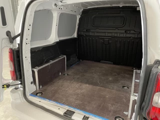 Opel Combo Opel Combo 130pk L1 Automaat Apple Carplay Trekhaak Parkeersensoren Airco Cruise control - afbeelding nr 9