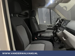 Volkswagen Crafter Volkswagen Crafter 2.0 TDI 141pk L3H3 L2H2 Euro6 Airco | Camera | Apple Carplay | Android Auto | Cruisecontrol Chauffeursstoel - afbeelding nr 9