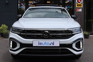 Volkswagen T-Roc Volkswagen T-Roc 1.5 TSI 110kW DSG-7 R-Line Black Style Panorama/IQ.Light/Virtual Cockpit Pro/App-Connect/18