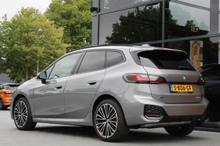 BMW 2 Serie BMW 2-serie Active Tourer 230e xDrive | Pano | H&K | Trekhaak - afbeelding nr 13