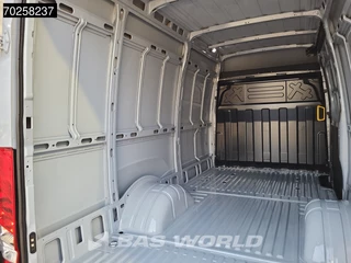 Iveco Daily Iveco Daily 35C21 3.0L Automaat 2025 model Dubbellucht Special color L2H2 LED ACC CarPlay Camera Parkeersensoren 12m3 Airco - afbeelding nr 7