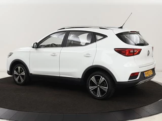 MG ZS EV MG ZS EV Luxury 45 kWh | Panoramadak | Leder |  Stoelverwarming | Carplay | Adaptive cruise | Camera | Keyless | Full LED | Navigatie - afbeelding nr 2