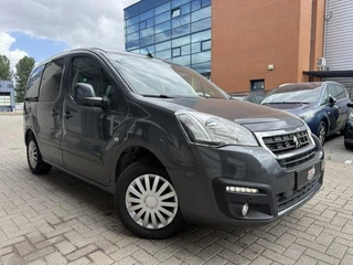 Peugeot Partner 1.2 Benzine Trekhaak Nieuwe Riem Camera CarPlay clip