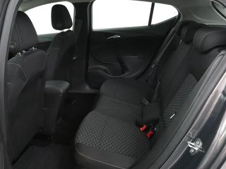 Opel Astra Opel Astra 1.4 Turbo Edition | 150pk | Trekhaak | Carplay |  Climate control | Parkeerhulp | Cruise control | Bluetooth - afbeelding nr 7