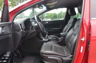 Kia Sportage Kia Sportage 1.6 T-GDI GT-Line First Edition / Trekhaak / Leder / Camera / 19'' / Getint glas / Navigatie / DAB / Cruise Control - afbeelding nr 10