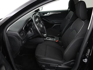 Ford Focus Ford Focus 1.0 EcoBoost Titanium X Business | Automaat |  Stoel & Stuurverwarming | Camera | Trekhaak | Adaptive cruise | LED - afbeelding nr 4