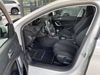 Peugeot 308 Peugeot 308 SW 1.6 BlueHDI 120 pk Blue Lease Executive Pack Trekhaak Panoramadak Camera Parkeersensoren DAB Clima en Cruise Control Wit Metallic Nette auto zuinige Euro 6 Diesel Station - afbeelding nr 10