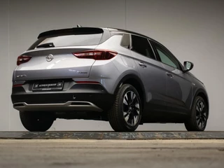 Opel Grandland X Opel Grandland X 1.2 Turbo Ultimate Sport (APPLE CARPLAY,NAVI,CAMERA,LED,SPORTSTOELEN,CRUISE,CLIMATE,DODE HOEk,GETINT,NETTESTAAT) - afbeelding nr 5