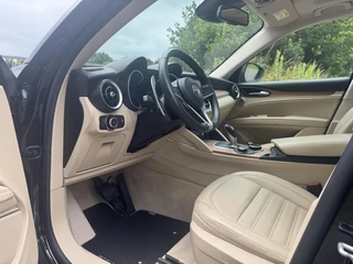 Alfa Romeo Stelvio Alfa Romeo Stelvio 2.0 T Q4 Luxery, 320pk, 20
