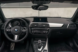 BMW 1 Serie BMW 1-serie M140i xDrive Harman Kardon Dak Leer - afbeelding nr 19