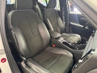 Volvo XC40 Volvo XC40 2.0 T4 R-Design Awd Trekhaak Carplay Camera Incl 12Mnd Garantie - afbeelding nr 13