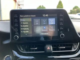 Toyota C-HR Toyota C-HR 1.8 Hybrid Team D AUT. | 1e eigenaar | navigatie | stoel/stuurverw. | camera | carplay | parkeersensoren - afbeelding nr 25