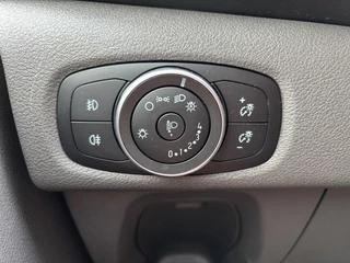 Ford Transit Custom Ford Transit Custom 300 2.0 TDCI L2H1 Limited*AUTOM*NAVI*A/C*CRUISE*3P - afbeelding nr 28