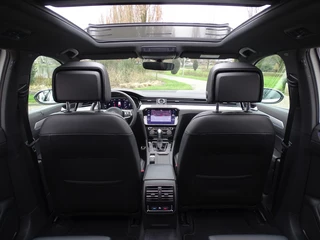 Volkswagen Passat Volkswagen Passat Variant 1.4 TSI ACT 149PK DSG / HighLine / R-line / LED *NAP* - afbeelding nr 11