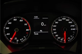 SEAT Arona SEAT Arona 1.0 TSI Style > Stoelverwarming/apple carplay/ android auto/Cruise control... | 4607 | - afbeelding nr 7