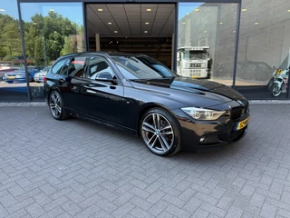 BMW 3 Serie BMW 3 Serie Touring 320i M-Sport,Pano,Leer,NaviPro,Carplay,LED,Stoelverw,Cruise - afbeelding nr 21