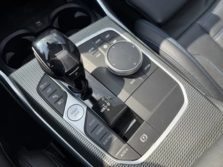 BMW 3 Serie BMW 3 Serie Touring 330e xDrive M-Sport | Pilot assist | Pano | H&K | Laser | Leer | - afbeelding nr 46