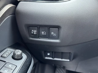 Toyota C-HR Toyota C-HR 1.8 Hybrid Premium - camera - navi - afbeelding nr 17