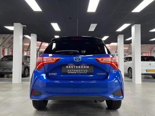Toyota Yaris Toyota Yaris 1.5 Hybrid Bi-Tone| Lane | Camera | LED |Keyles - afbeelding nr 3