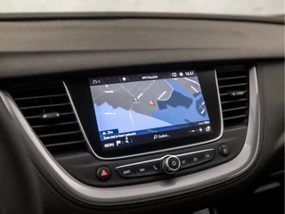 Opel Grandland X (APPLE CARPLAY, GROOT NAVI, CLIMATE, CAMERA, LEDER, SPORTSTOELEN, GETINT GLAS, PARKEERSENSOREN, CRUISE, DAB+, NIEUWE APK, NIEUWSTAAT) - afbeelding nr 24