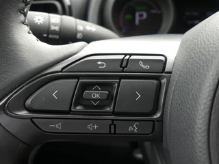 Toyota Yaris Toyota Yaris 1.5 Hybride Dynamic | Apple Carplay | Camera | Navi | - afbeelding nr 6