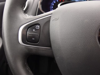 Renault Clio TREKHAAK / NAVI / AIRCO / PDC / BLUETOOTH / CRUISE / DAB+ / NL-AUTO - afbeelding nr 33