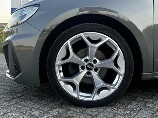Audi A1 Sportback Audi A1 Sportback 35TFSi 150pk S Edition S-Tronic | ACC | MMI Navi Plus & App-conn. | B&O Audio | Drive Select | LED | Grootlichtassist | Keyless Entry & Start | 18