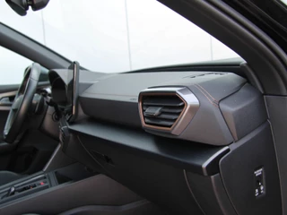 CUPRA Formentor CUPRA Formentor 1.4 e-Hybrid 245pk | Acc | 360 graden camera | Trekhaak - afbeelding nr 40
