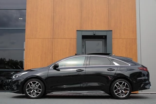 Kia ProCeed Kia ProCeed 1.5T-GDi MHEV 160PK GT-Line | Panoramadak - afbeelding nr 2